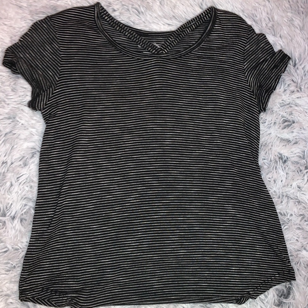 black and white tee